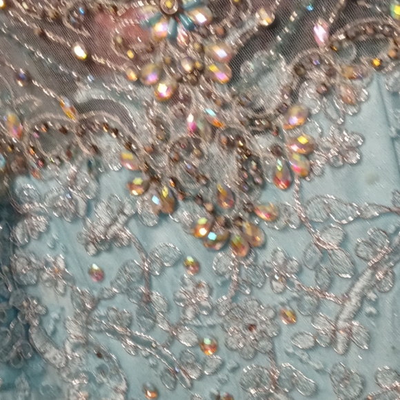 Dress - Picture 2 of 6